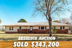 ABSOLUTE HOME & LAND AUCTION • 1998 Hartsville Pike, Gallatin TN 37066 • THURSDAY, NOV. 17TH @ 11:00AM