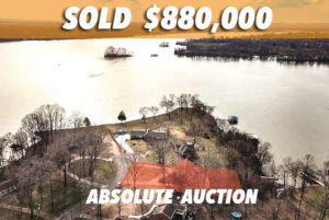 ABSOLUTE LAKEFRONT AUCTION • 106 LEEWARD PT • HENDERSONVILLE TN 37075 • Home & Private Boat Dock • Live On-Site Thursday, March 30th @ 11:00AM