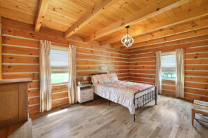absolute auction by NashvilleAuctions at 140 Captain Bell Lane, Gallatin, TN 37066 wood paneling on walls and ceiling