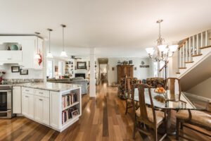 Spacious dining room with open kitchen
